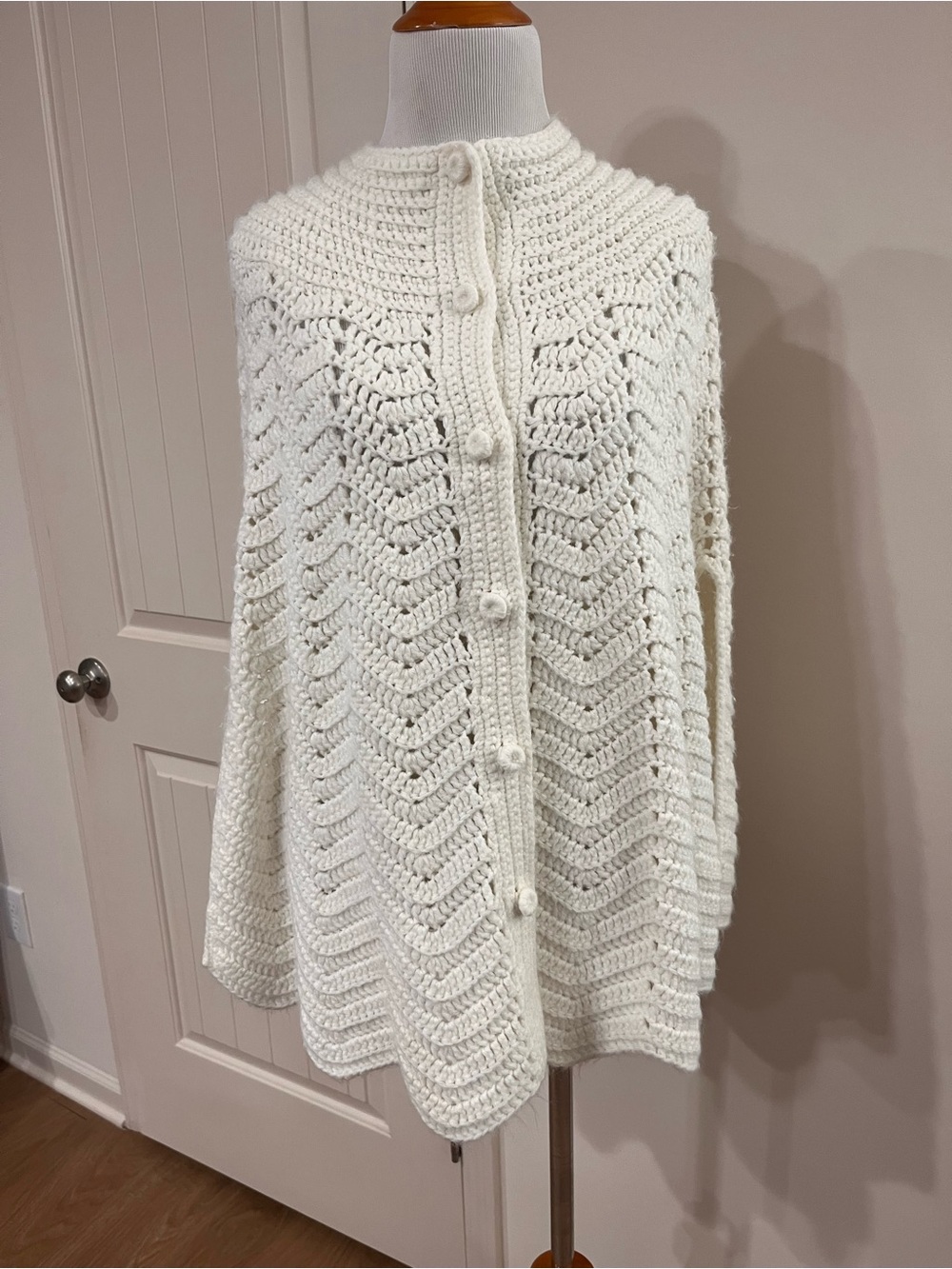 Vintage white handmade crochet cape/shawl